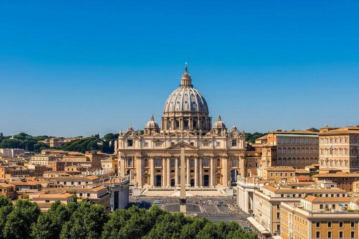 Saint Peter Basilica Hosted Entry with Dome Access