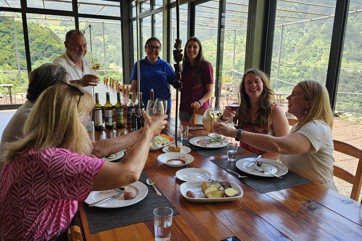 Visiting local Vineyard With Wine Tasting & Lunch included