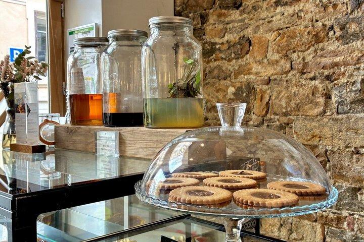 Lyon: Pastry Tour through Old Town and Hidden Traboules