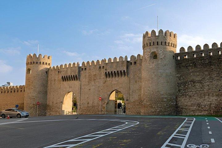 Baku Old City & Highland Park Walking Tour (Private Guide)