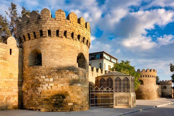 Baku Old City & Highland Park Walking Tour (Private Guide)