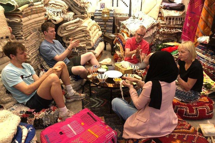 Marrakech: Private 2H - Berber Rugs Weaving Workshop