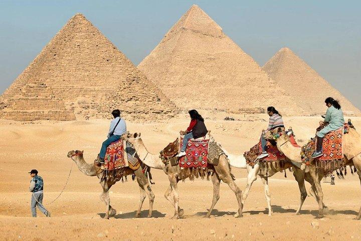 Private Giza Pyramid Complex Experience in Cairo