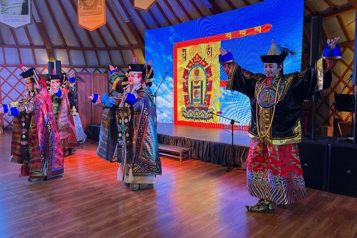 Ulaanbaatar: Live Traditional Mongolian Cultural Heritage Show