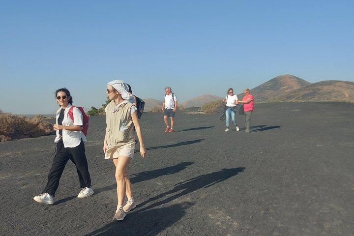 Trekking in the Volcanoes Natural Park in a small group