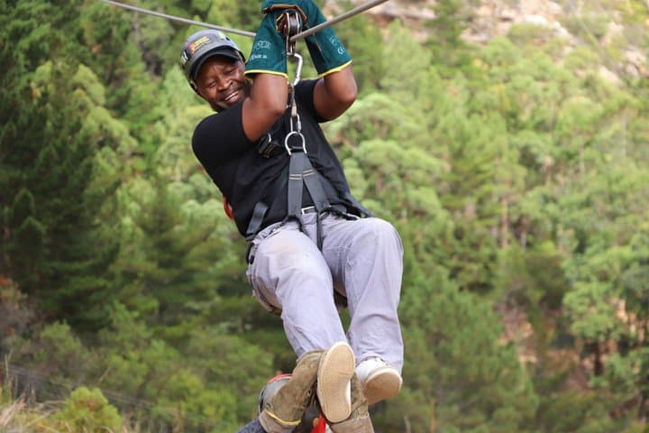 Cape Town Ziplining Wine Tasting and Table Mountain Private Tour