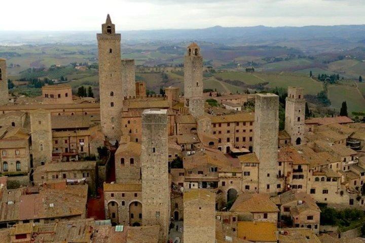 [MAX 8pp] Gelato, Wine & Cheese in San Gimignano from Florence