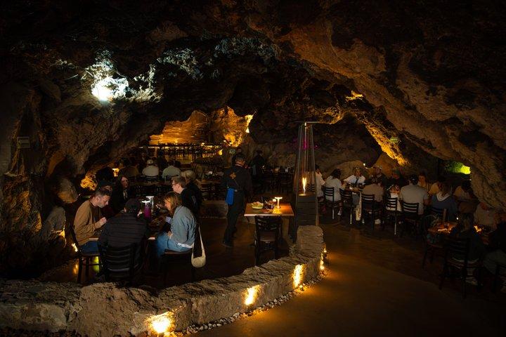 Balloon flight + pick up in CDMX + Breakfast in Cave + Pyramids