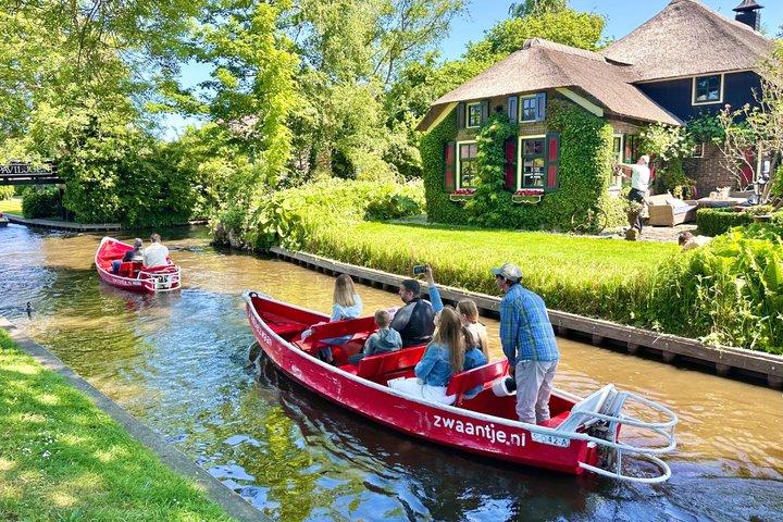 From Amsterdam: Giethoorn Day Trip with Canal & Village Tour