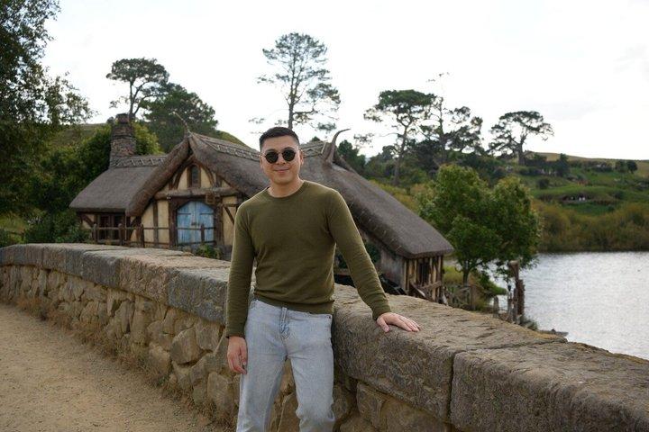 Hobbiton & Rotorua including Te Puia Day Tour from Auckland