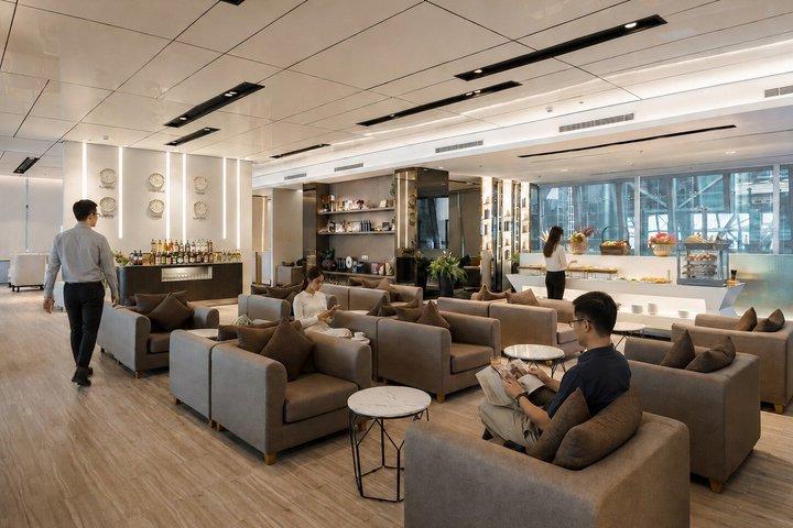 Suvarnabhumi Airport Miracle Lounge Access