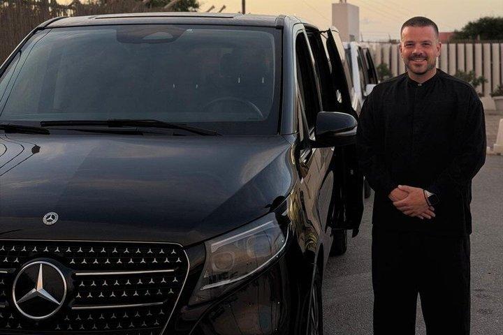 Mykonos Private Chauffeur with Flexible Hourly Options
