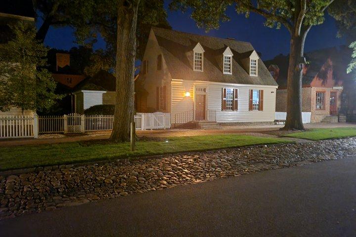 Williamsburg Ghost Tour Haunted History and Local Legends