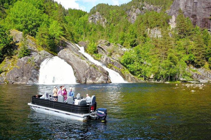 Mostraumen Lux Pontoon Cruise Bergen Fjords