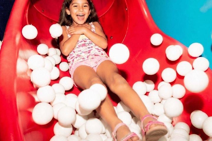 Madrid : Museum of Happiness with 20 + Interactive Rooms