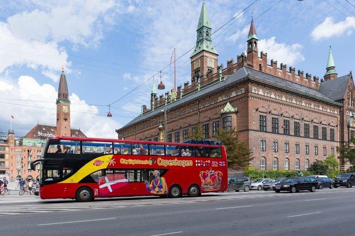 City Sightseeing Copenhagen HOHO Bus Tour + Bookable Boat Tour