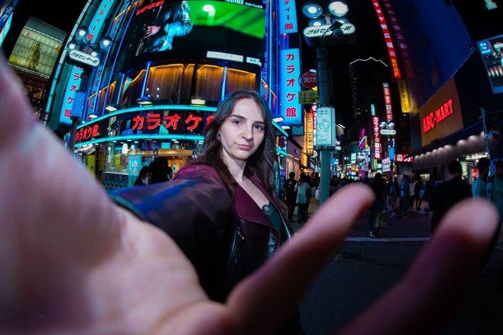 Tokyo: Private Shibuya Neon Lights Photo Tour