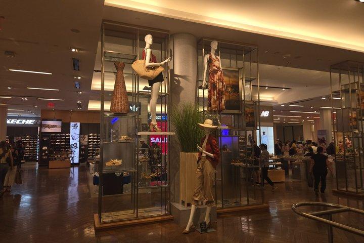 New York Insider Fashion Tour and Styled Shopping Spree