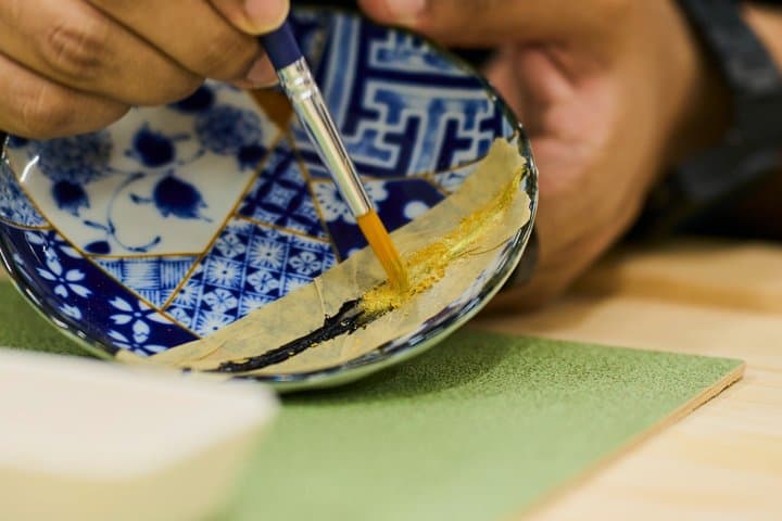 Tokyo: Japanese Gold Repair Kintsugi Workshop in Shinjuku
