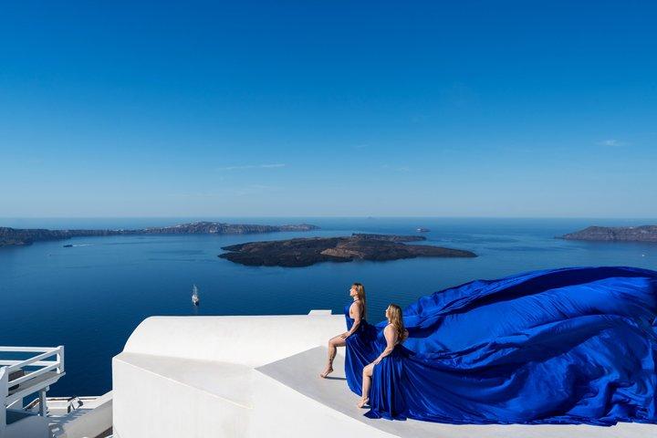 Flying Dress Iconic Photoshoot Santorini with Pick up/ Drop off