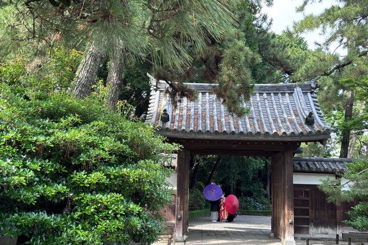 Hidden Yokohama Private Car Tour Gardens, Ramen and Local Streets