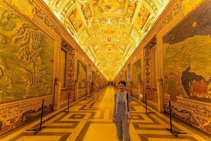Skip the Line: Small Group Vatican Museums & Sistine + St. Peter