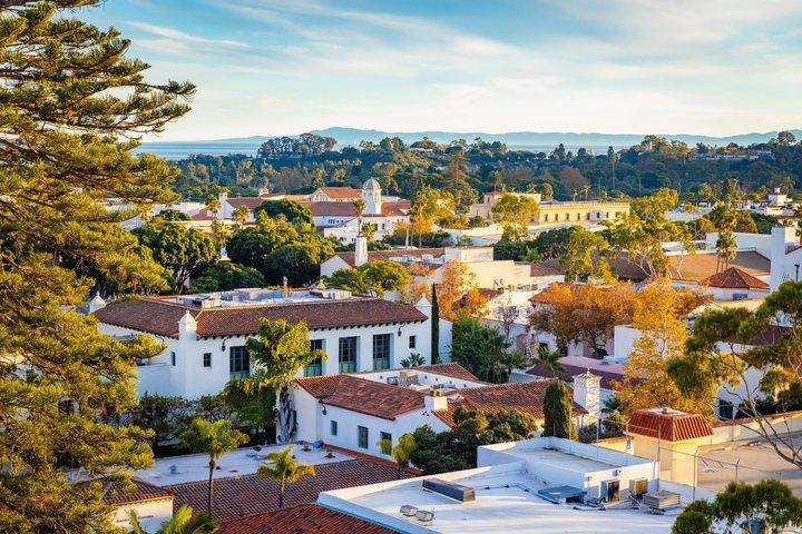 Santa Barbara Day Tour by Amtrak Coast Starlight & Coach from LA