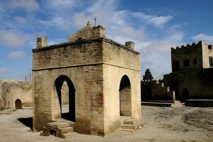 Absheron Peninsula Tour Ateshgah Fire Temple and Yanar Dag