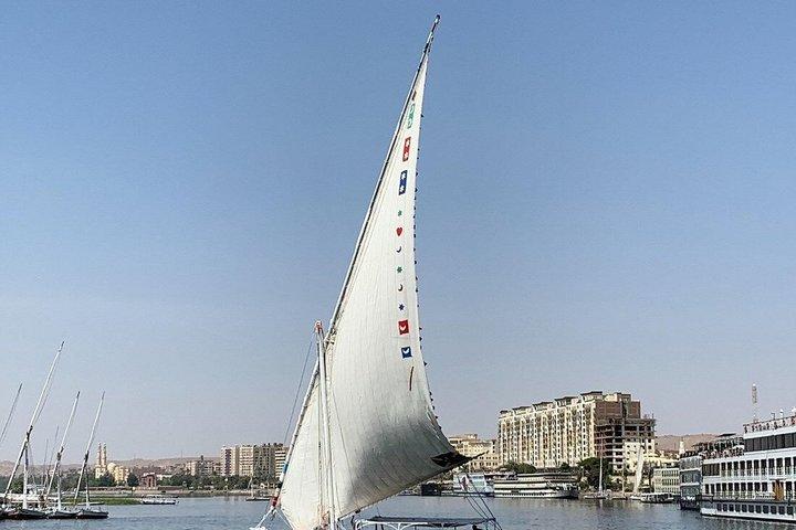 Cairo night tour : khan el khalili, dinner and a free felucca