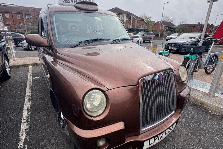 Belfast black taxi tour
