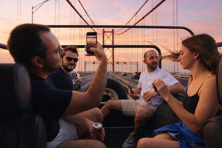 LISBON PRIVATE SUNSET TOUR in Vintage Jeep with FOOD & DRINKS