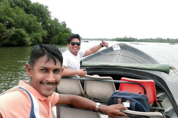 Private Tuk-Tuk Tour of Top Attractions in Colombo