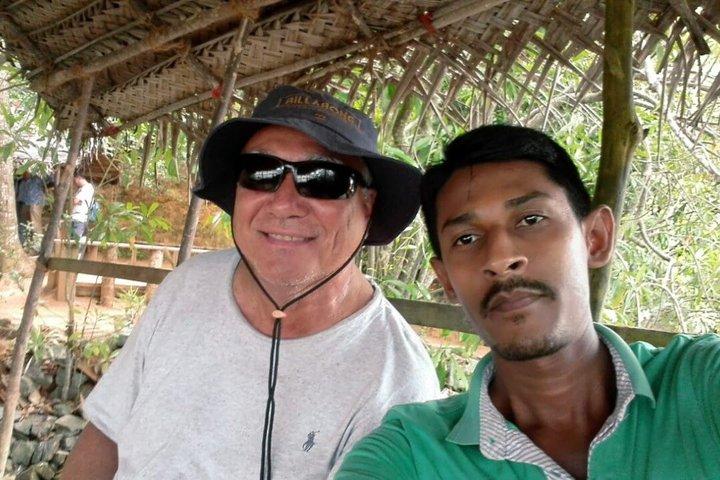 Private Tuk-Tuk Tour of Top Attractions in Colombo