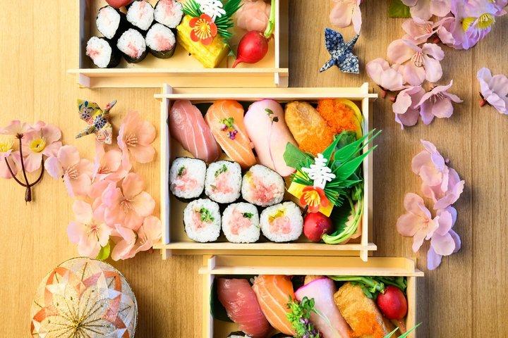 Tokyo: Tsukiji Fish Market Food Culture Tour & Sushi Making Class