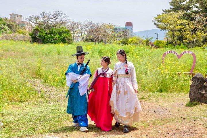 [Jeju] Premium Hanbok Cultural Experience with Hair Styling