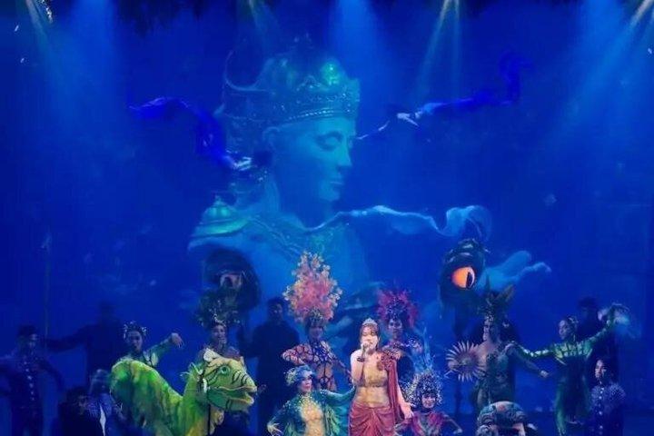 Varuna Show Bali Safari Marine Park