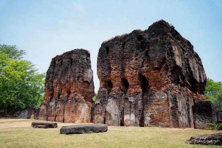Visiting the Historical Polonnaruwa Ruins and Minneriya Safari