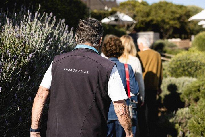 The Essence of Waiheke Wine Tour