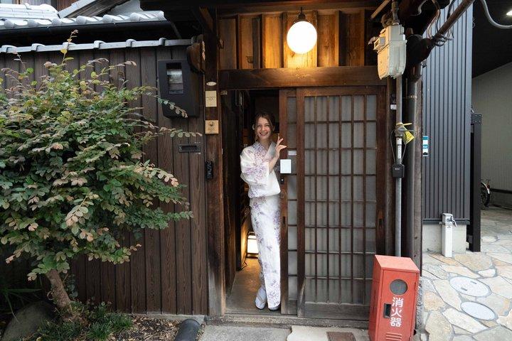 Lantern Night Kyo-Machiya Tea Room & Ikebana near Fushimi Inari