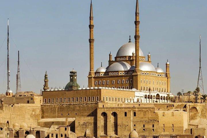 Islamic Cairo: Saladin Citadel & other Mosques Private Day Tour