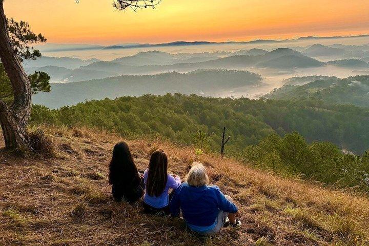 Da Lat Sunrise Trekking and Cloud Hunting Tour at Hon Bo Peak