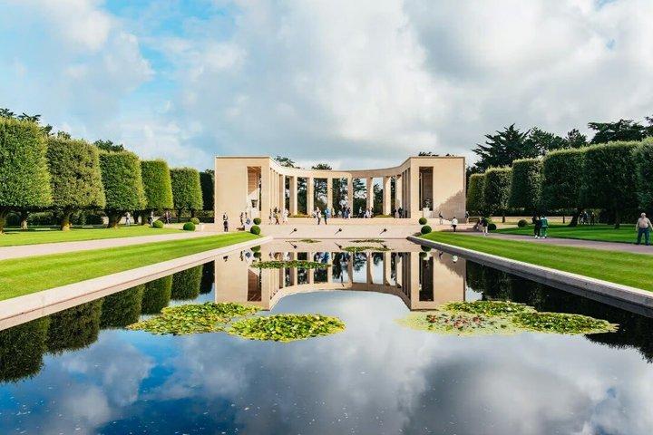 Normandy D-Day Sites & Cemetery Day Trip from Paris with Lunch
