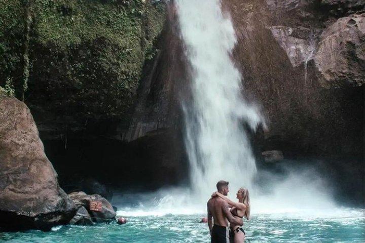 Ubud Waterfall, Temple & Rice Terrace Private Tour