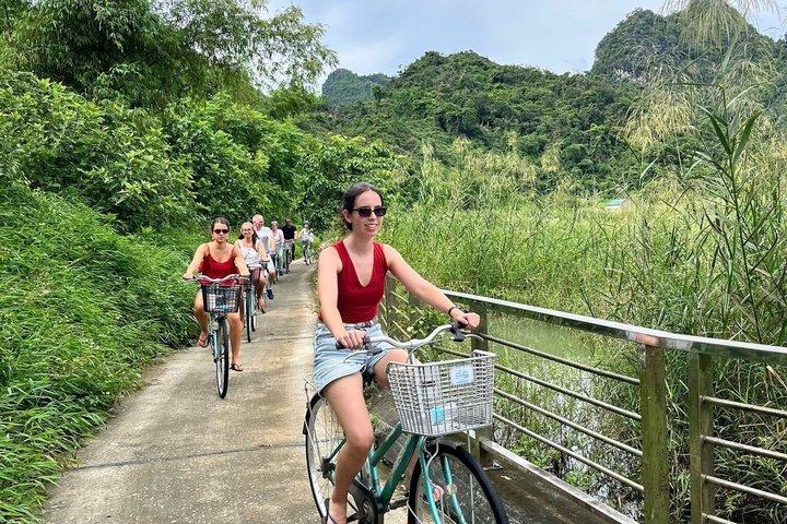 The Best 2-Day Tour: Cat Ba National Park & Lan Ha Bay Highlights