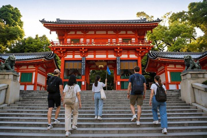 First-Time Kyoto walking tour : Yasaka Shrine, Kenninji Temple!