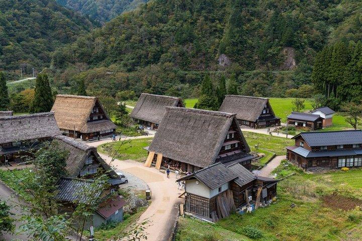 Shirakawago & Kanazawa from Kanazawa