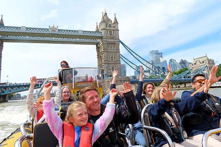 Speedboat Cruise Tour: Embankment OR Westminster Pier -70 minutes