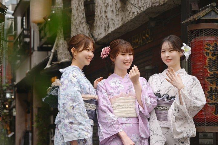 Osaka: Family-Friendly Kimono & Yukata Experience at WARGO