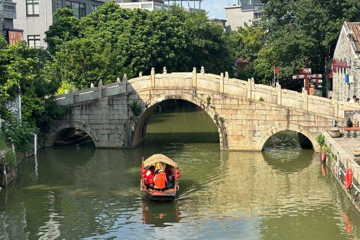 Private Day Tour to Shunde from Guangzhou: Qinghui Garden, Fengjian Water Town