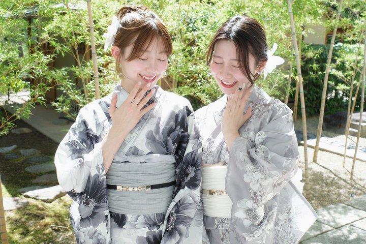 Kyoto: Family-Friendly Kimono & Yukata Experience at WARGO